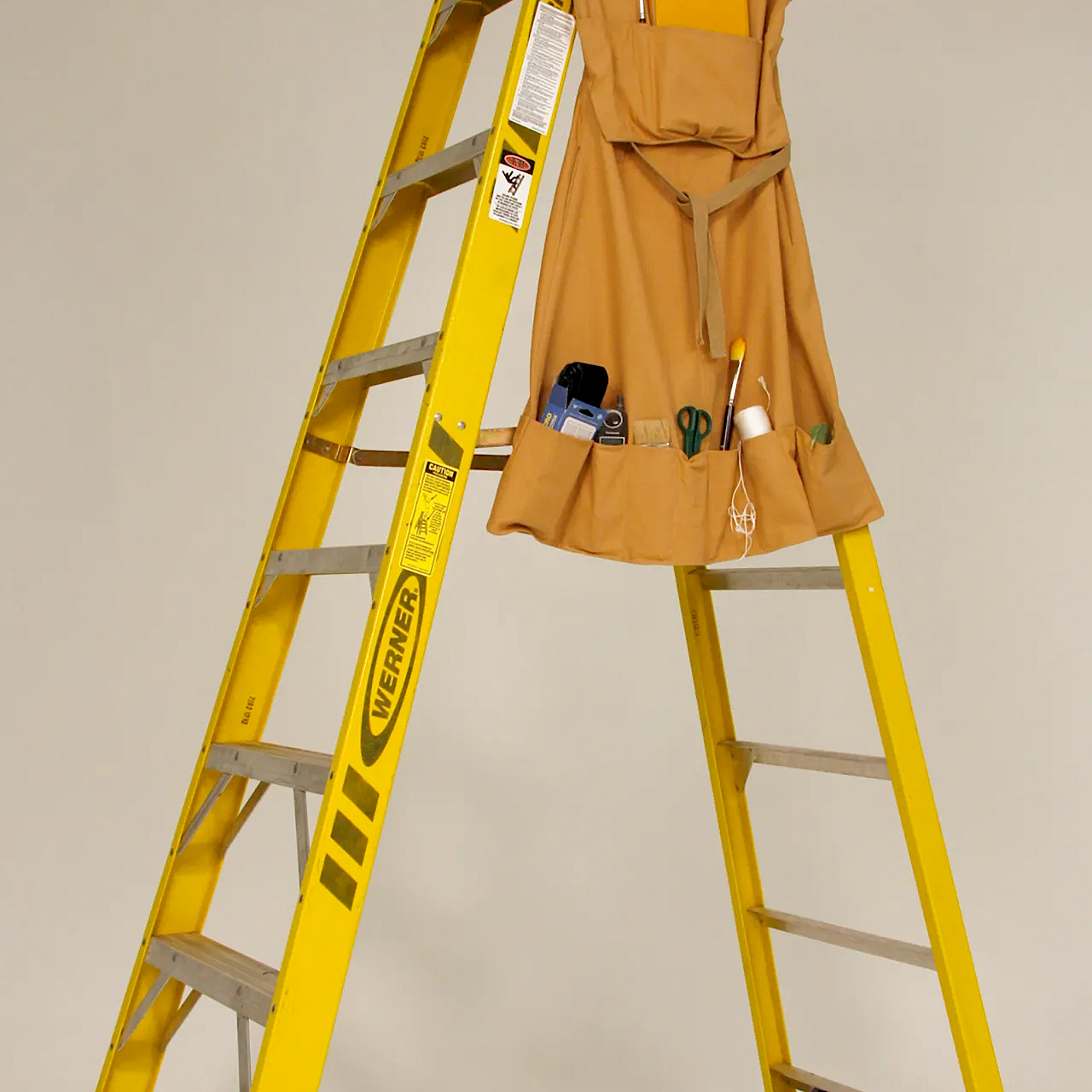 Caroline Woolard 的圍裙